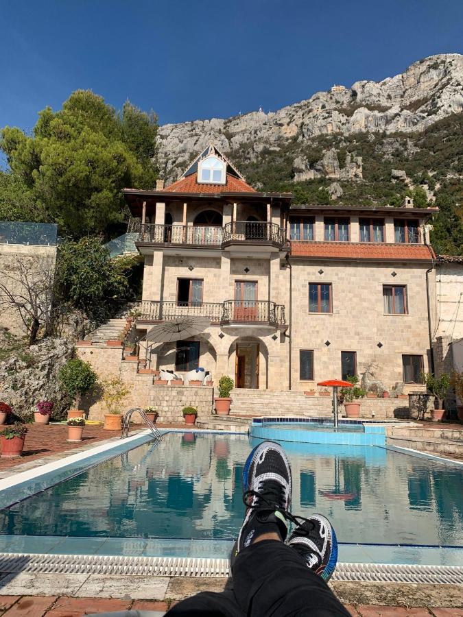 Villa Celaj “The Castle” Krujë Exterior foto