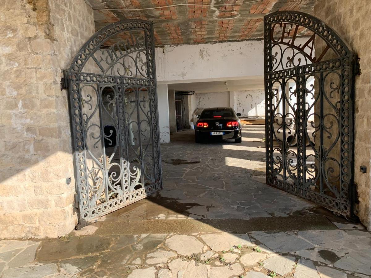 Villa Celaj “The Castle” Krujë Exterior foto
